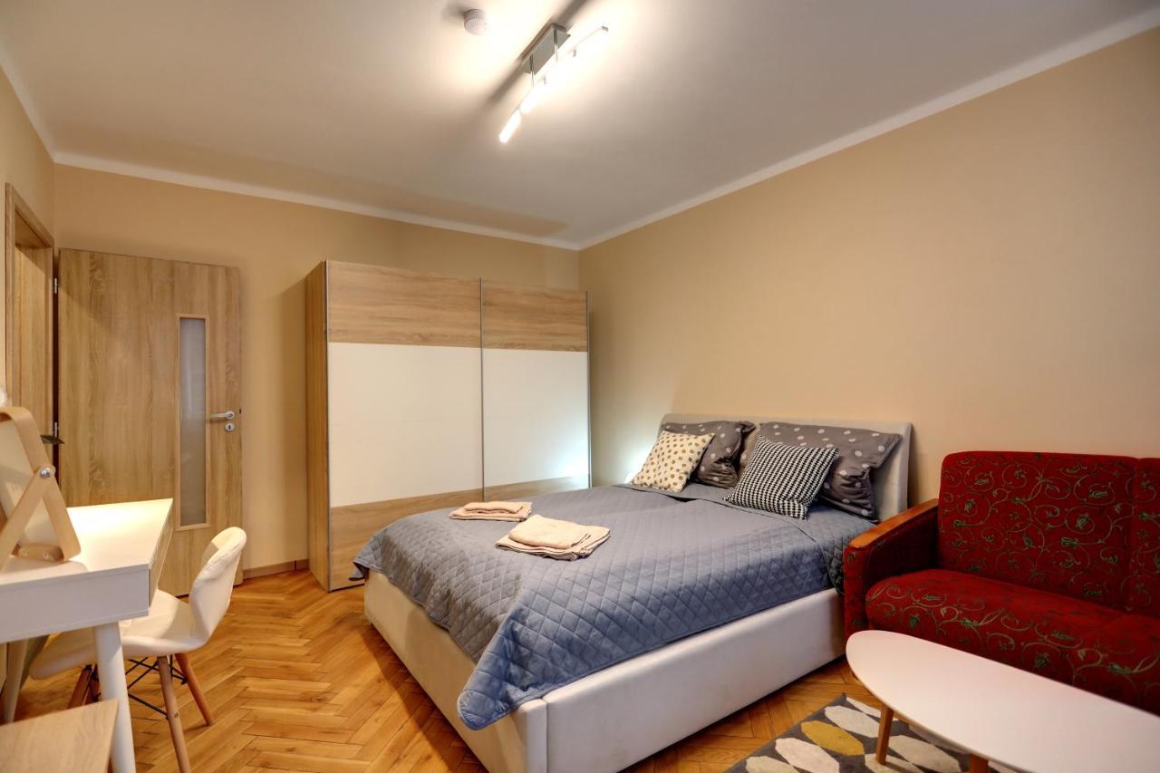 Old Town Apartment Egra  Extérieur photo